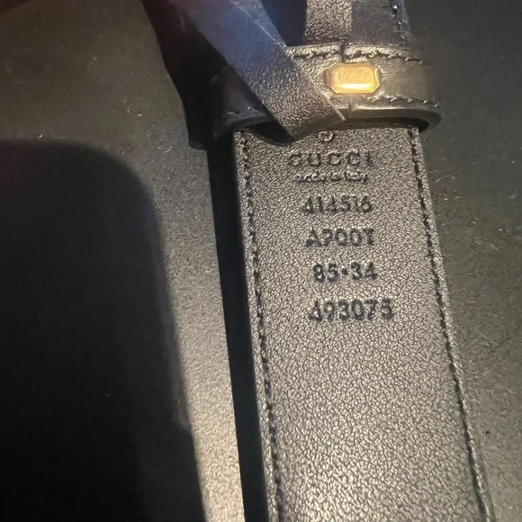 Gucci Leather Belt with Double G Buckle - Picture 4 of 11